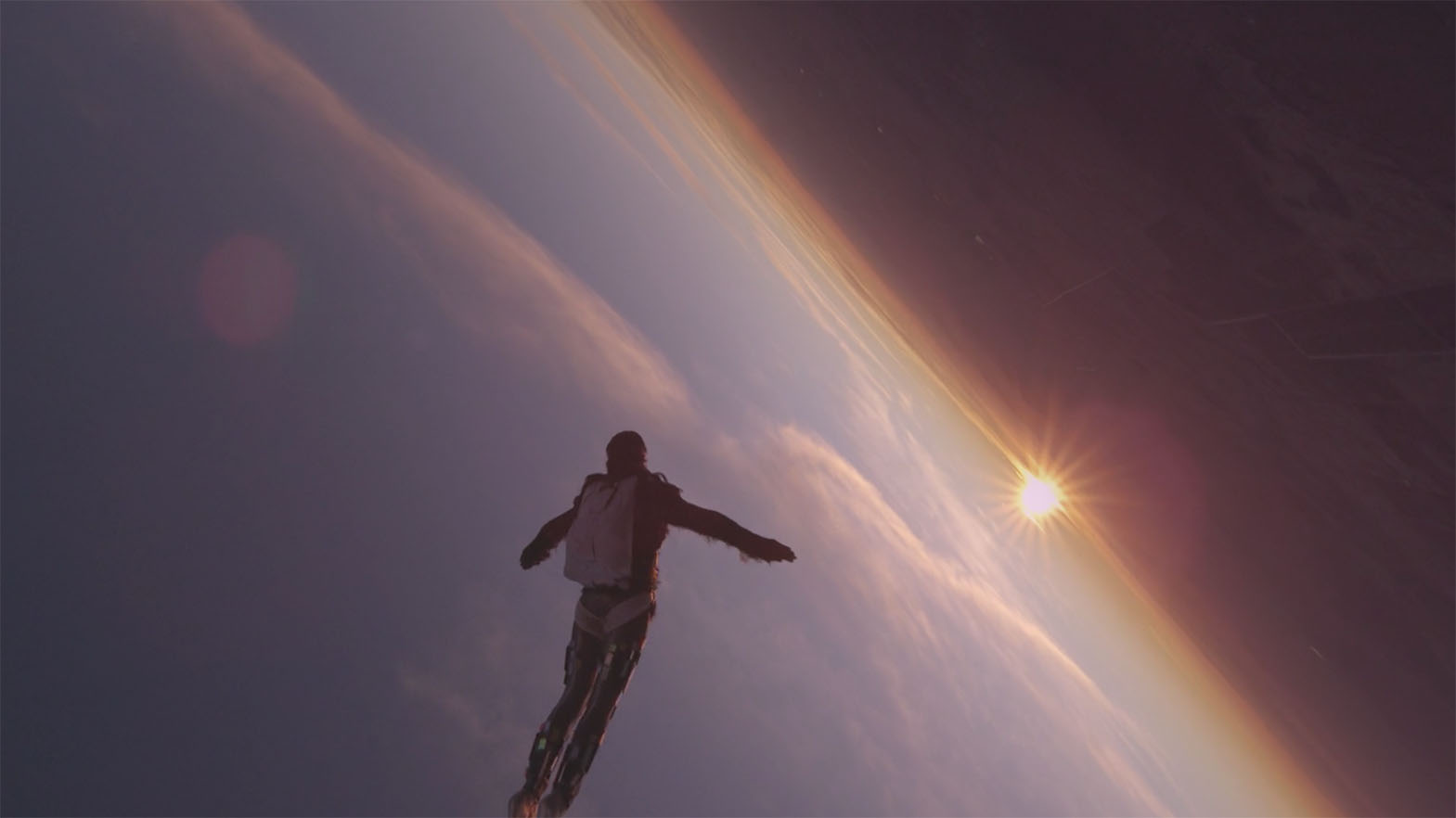 HTC ‘Freefall’- Sara Dunlop